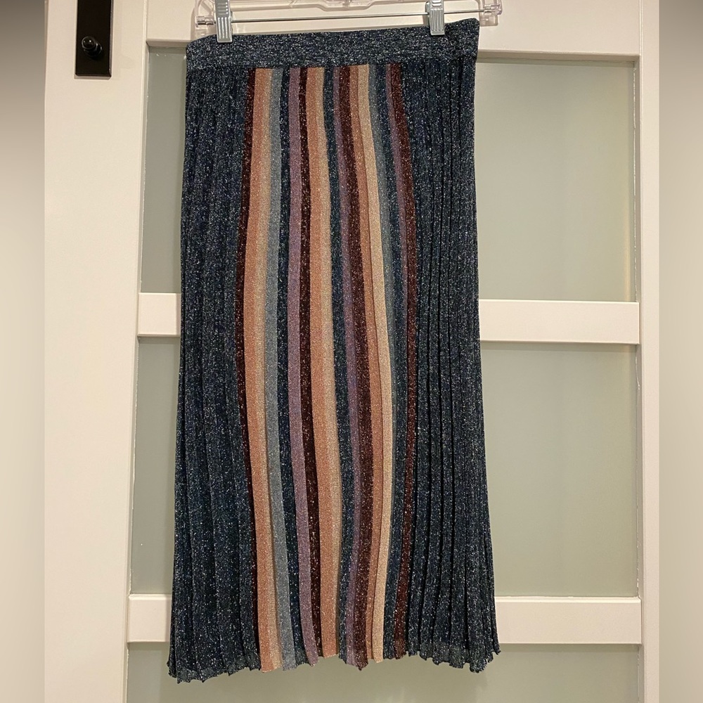 Free people. New midi skirt. Shimmery. Deep blue. Stripe pattern. Never worn